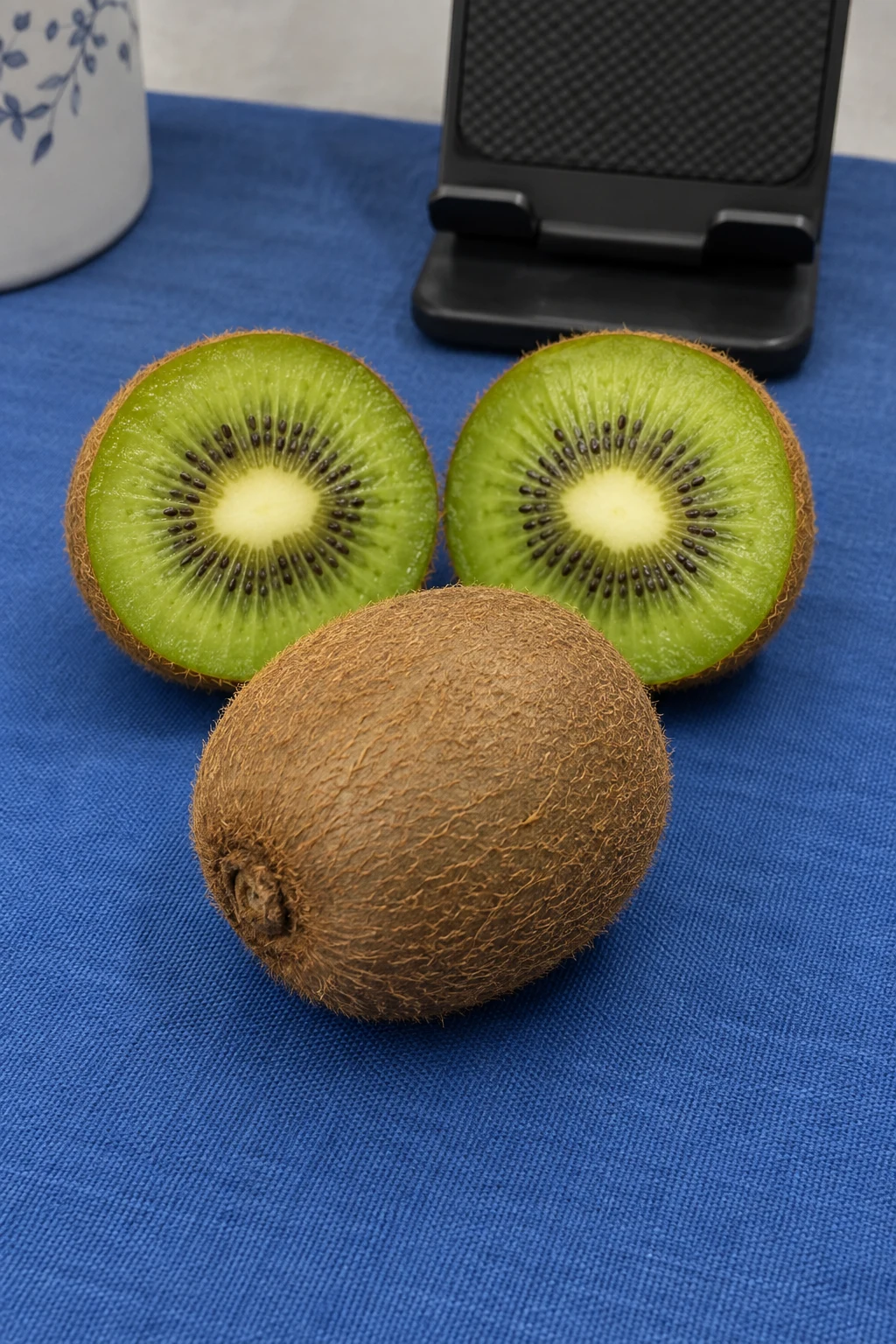 Kiwi company-supplied retouched product photograph
